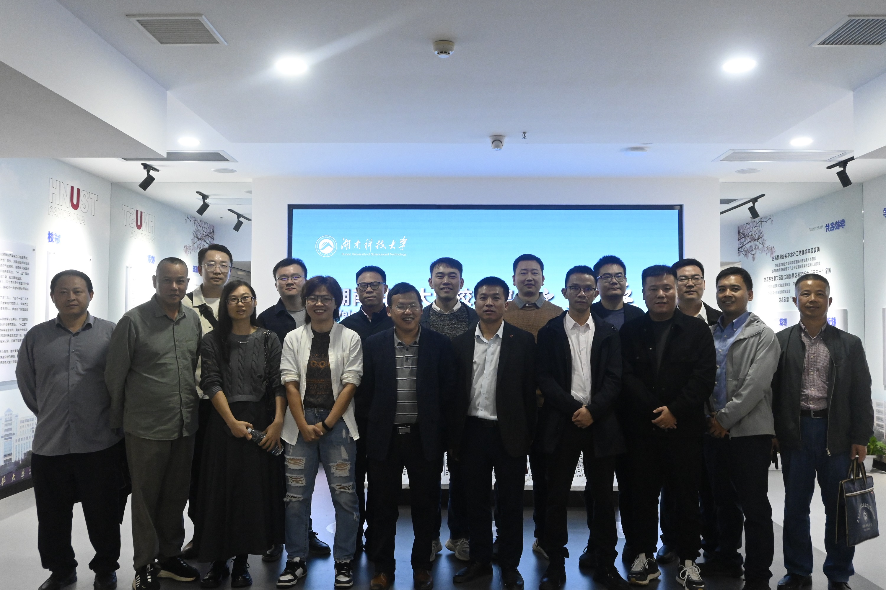 bd98f654e5a1452c97e2749b378fea1b.jpg bd98f654e5a1452c97e2749b378fea1b.jpg