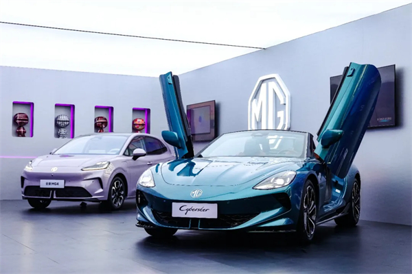 销量两位数增长!上汽2025:从容驭浪,科技向新